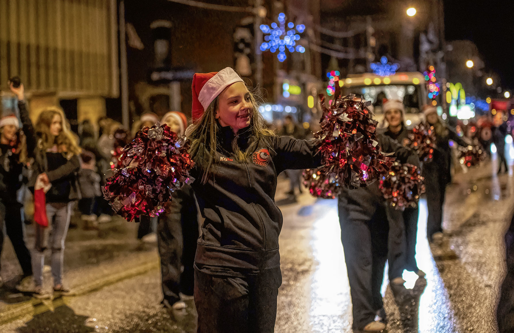 Christmas cruises into Bradford